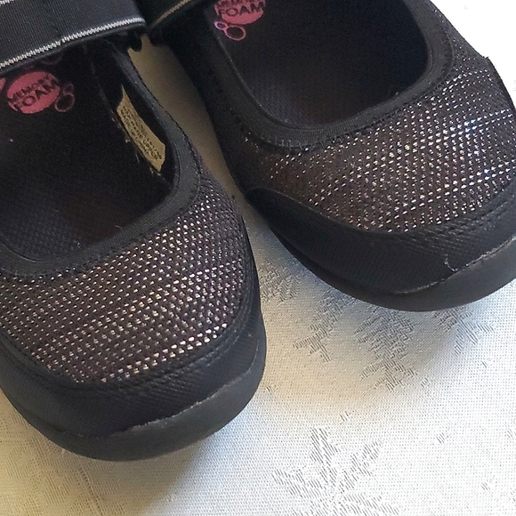 Stride Rite Made 2/Play Black & Silver Mary Jane Hook Loop Shoes Little Girls 1 - Picture 4 of 10